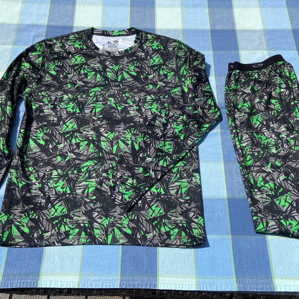 New Youth XL Champion Base Layer/thermal Shirt and Pants Set  -never worn